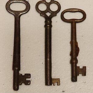 Lot of 3 Antique/Vintage Skeleton Lock Keys